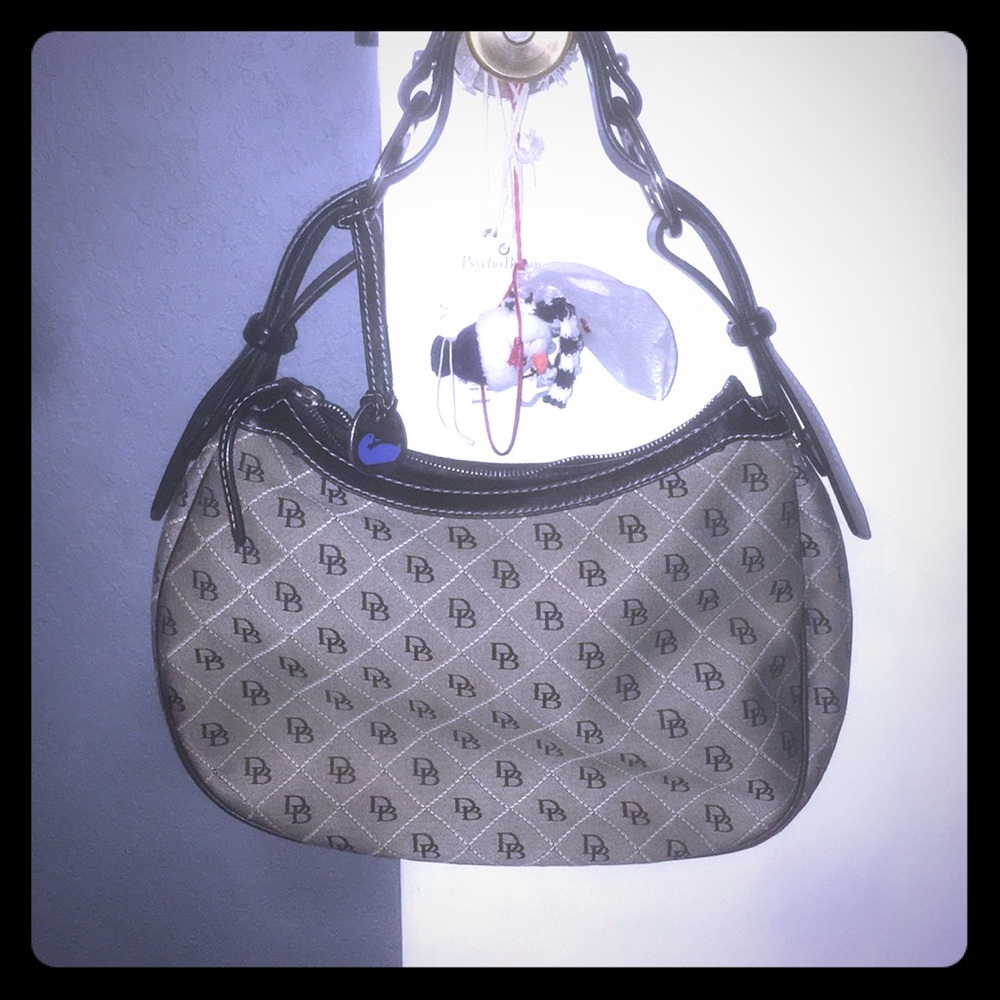 Dooney & Bourke hobo bag